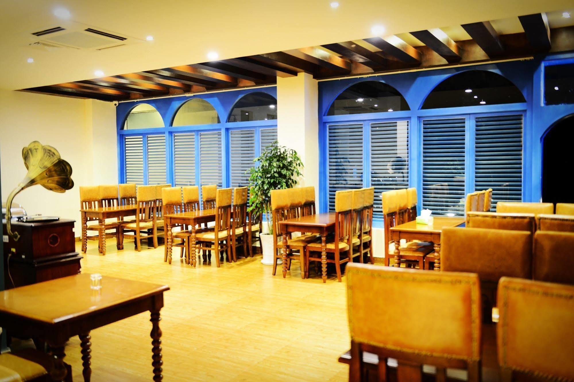 Magpies Habitat Erhai Resort Hotel Dengchuan 外观 照片