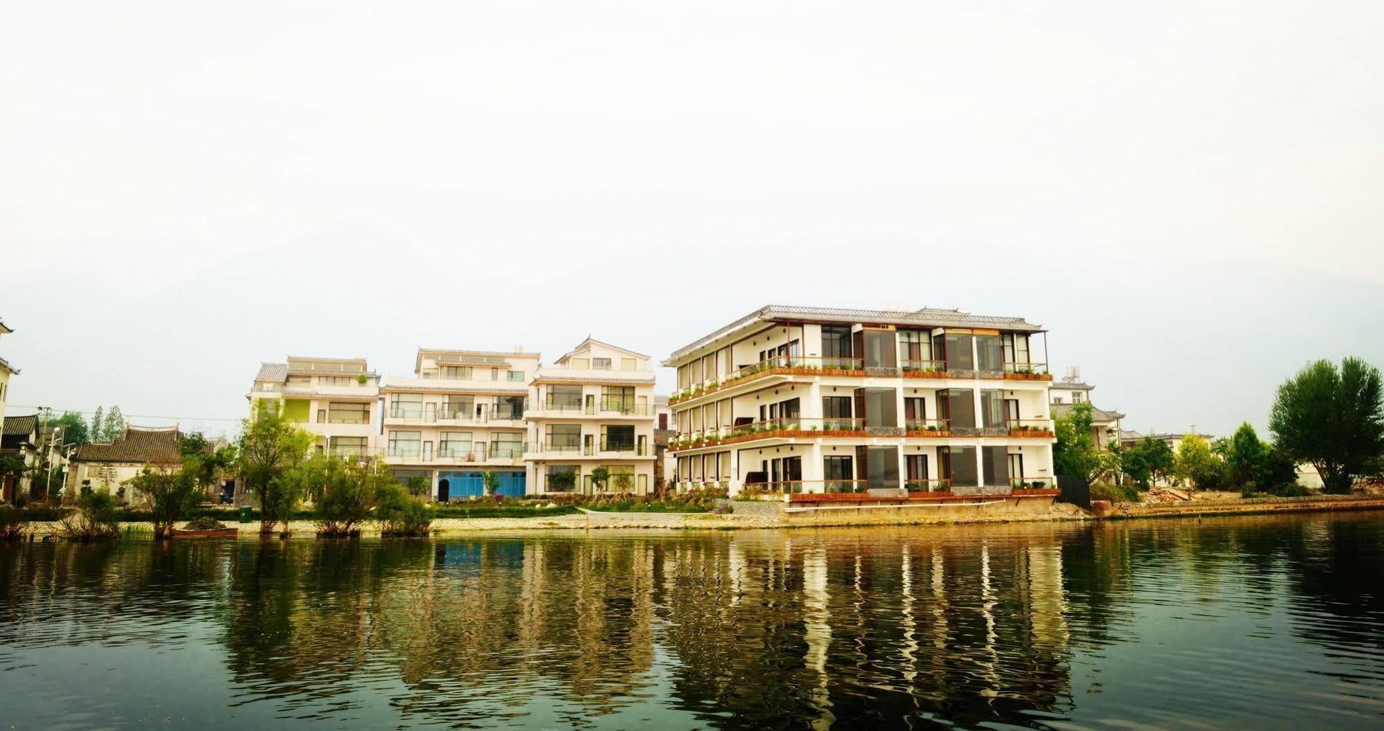 Magpies Habitat Erhai Resort Hotel Dengchuan 外观 照片